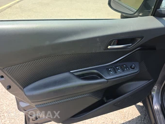 2018 Toyota C-HR XLE – miniatura 15