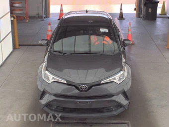 2018 Toyota C-HR XLE – miniatura 2