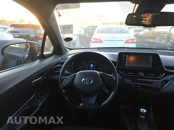 2018 Toyota C-HR XLE – miniatura 10