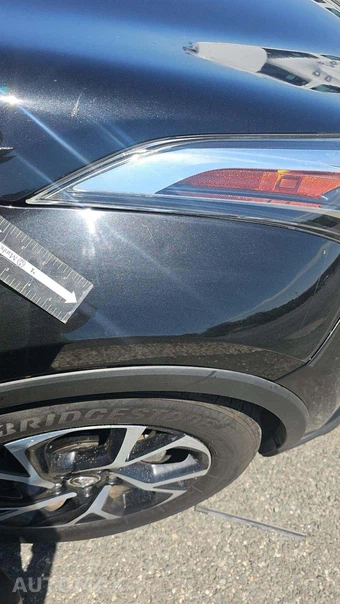 2018 Toyota C-HR XLE – miniatura 11