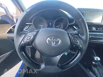 2018 Toyota C-HR XLE - miniatura 10