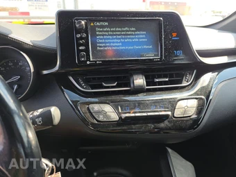 2018 Toyota C-HR XLE – miniatura 11