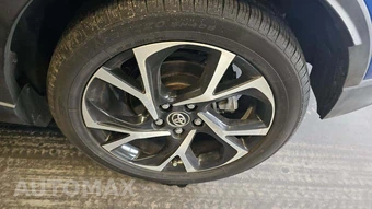 2018 Toyota C-HR XLE – miniatura 22