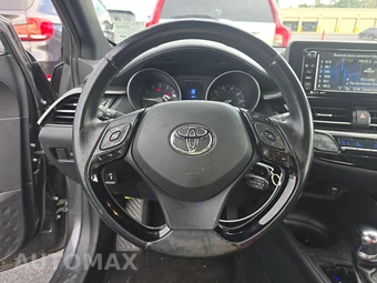 2018 Toyota C-HR XLE – miniatura 10