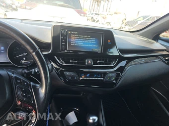 2018 Toyota C-HR XLE – miniatura 11