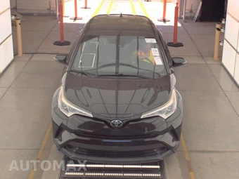 2018 Toyota C-HR XLE – miniatura 2