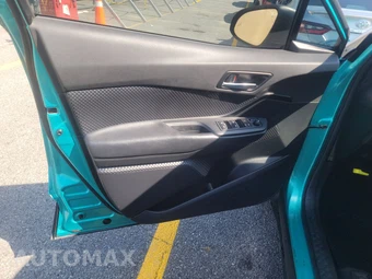 2018 Toyota C-HR XLE Premium - miniatura 9
