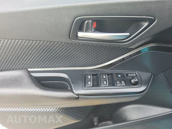 2018 Toyota C-HR XLE Premium - miniatura 9