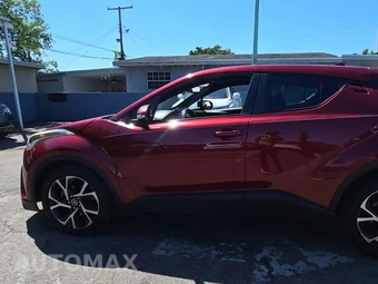 2018 Toyota C-HR XLE Premium - miniatura 3