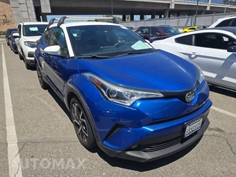 2018 Toyota C-HR XLE Premium - miniatura 3
