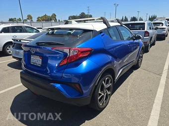2018 Toyota C-HR XLE Premium - miniatura 4