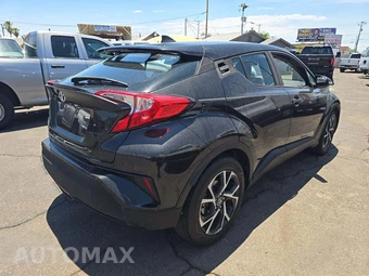 2018 Toyota C-HR XLE Premium - miniatura 3