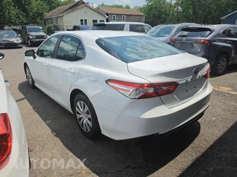 2018 Toyota Camry Hybrid LE - miniatura 6