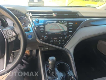 2018 Toyota Camry Hybrid SE - miniatura 10