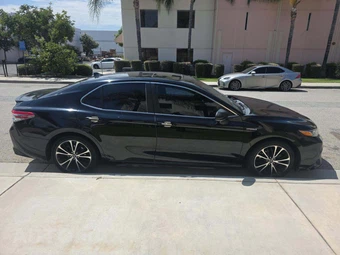 2018 Toyota Camry Hybrid SE - miniatura 4