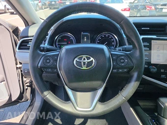2018 Toyota Camry Hybrid SE - miniatura 10