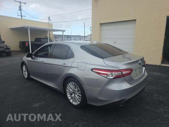 2018 Toyota Camry Hybrid XLE - miniatura 2