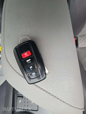 2018 Toyota Camry Hybrid XLE - miniatura 8