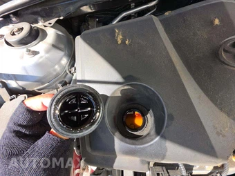 2018 Toyota Camry Hybrid XLE - miniatura 32