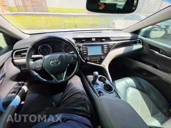 2018 Toyota Camry Hybrid XLE - miniatura 7