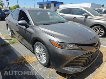 2018 Toyota Camry Hybrid XLE - miniatura 4