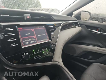 2018 Toyota Camry LE - miniatura 11