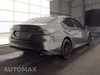 2018 Toyota Camry LE - miniatura 4