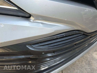 2018 Toyota Camry LE - miniatura 18
