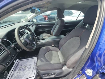 2018 Toyota Camry LE - miniatura 7