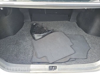 2018 Toyota Camry LE - miniatura 16