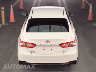 2018 Toyota Camry LE - miniatura 5
