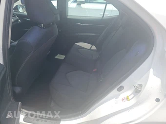 2018 Toyota Camry LE - miniatura 13
