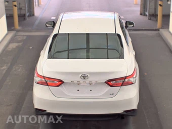2018 Toyota Camry LE - miniatura 5