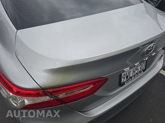 2018 Toyota Camry LE - miniatura 16