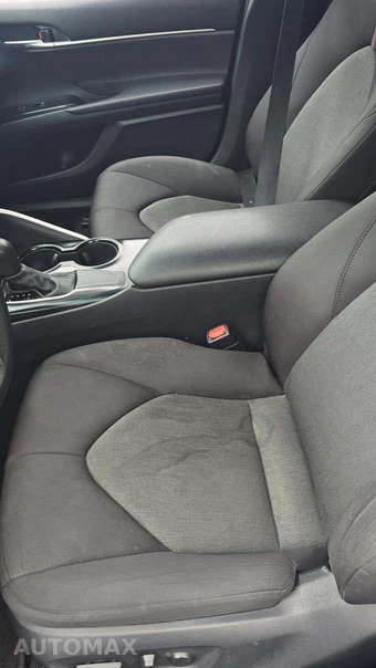 2018 Toyota Camry LE - miniatura 30