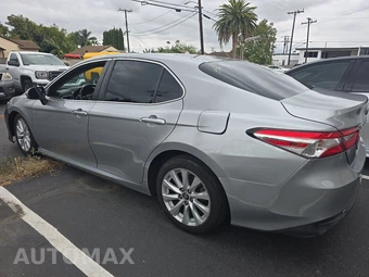 2018 Toyota Camry LE - miniatura 6