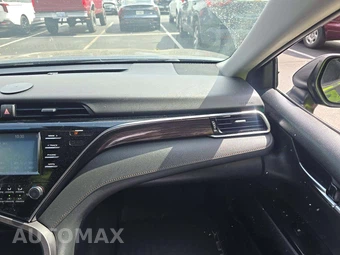 2018 Toyota Camry LE - miniatura 19