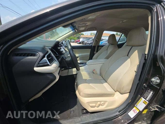 2018 Toyota Camry LE - miniatura 6