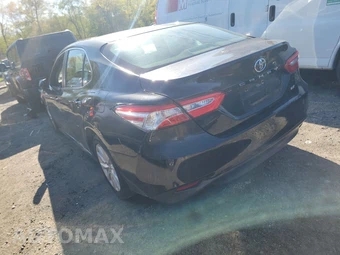 2018 Toyota Camry LE – miniatura 6