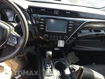 2018 Toyota Camry LE – miniatura 11