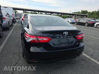 2018 Toyota Camry LE - miniatura 5