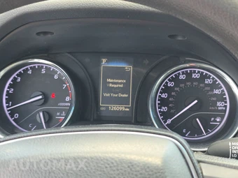 2018 Toyota Camry LE - miniatura 12