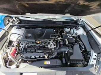 2018 Toyota Camry LE - miniatura 15