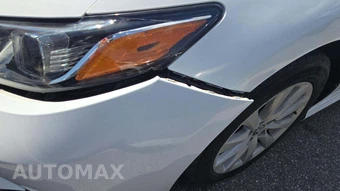 2018 Toyota Camry LE - miniatura 19