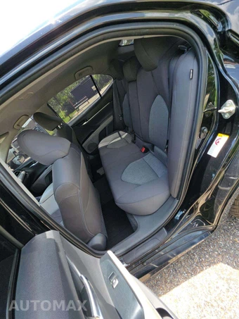 2018 Toyota Camry LE - miniatura 13