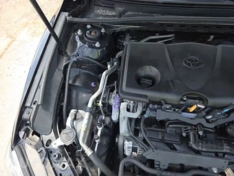 2018 Toyota Camry LE - miniatura 28