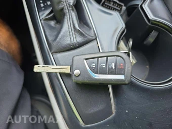 2018 Toyota Camry LE - miniatura 8