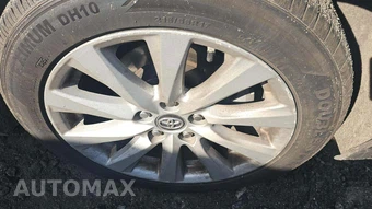 2018 Toyota Camry LE – miniatura 29