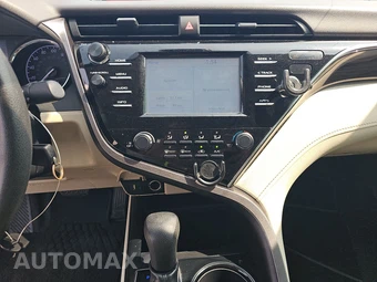 2018 Toyota Camry LE - miniatura 11