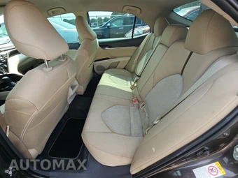 2018 Toyota Camry LE - miniatura 13